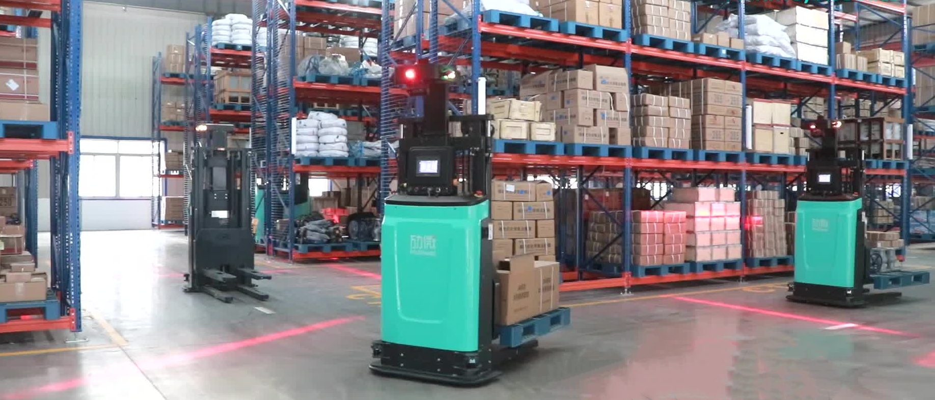Multiway Robotics kooperiert mit einem riesigen Chemieunternehmen, um ein intelligentes Lager-Upgrade mit Roboterprodukttechnologie zu ermöglichen.